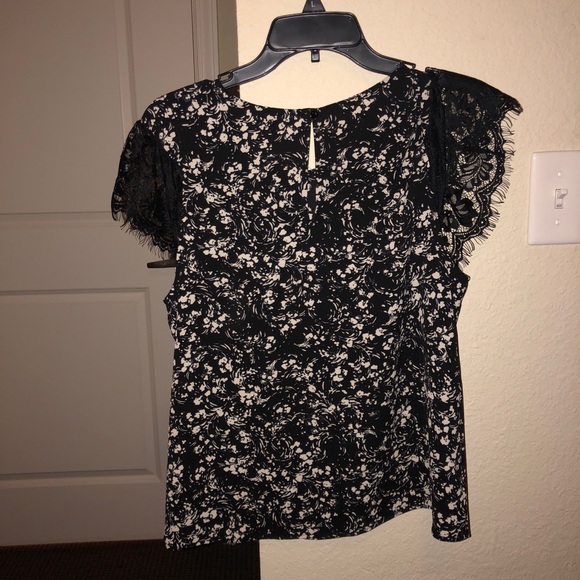 Lily Rose Top - Picture 2 of 3